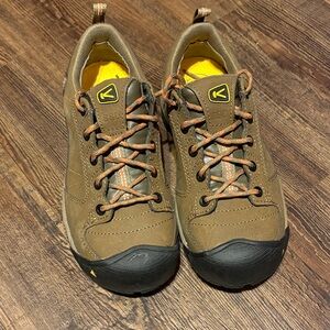 Women Steel Toe shoes/boots Keen 7